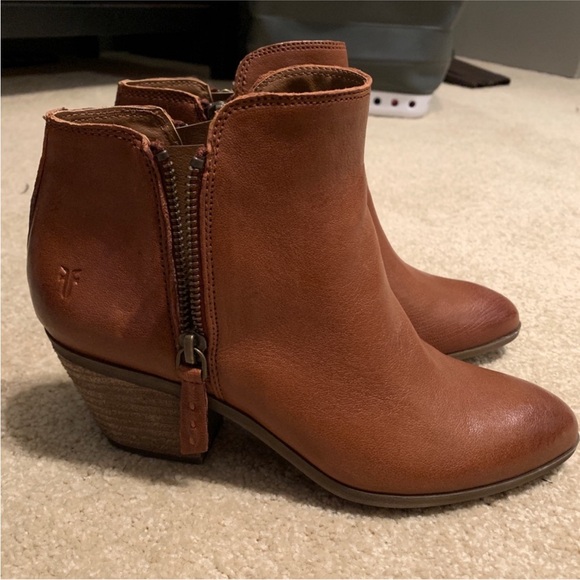 Frye Women's Brown Leather Ankle Booties - Picture 2 of 6